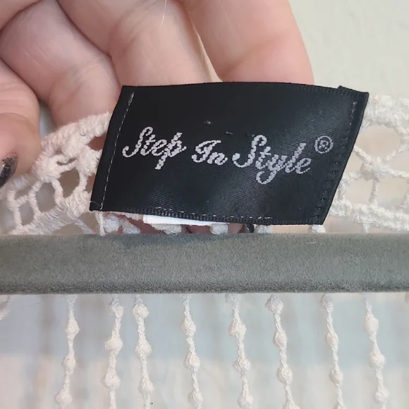 Chic Cream Crochet Blouse. - Picture 3 of 5